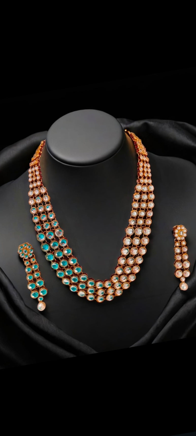 Kundan three liner set